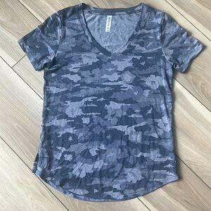 Athleta shirt XS